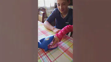У акулы болит зуб!что она сделает?